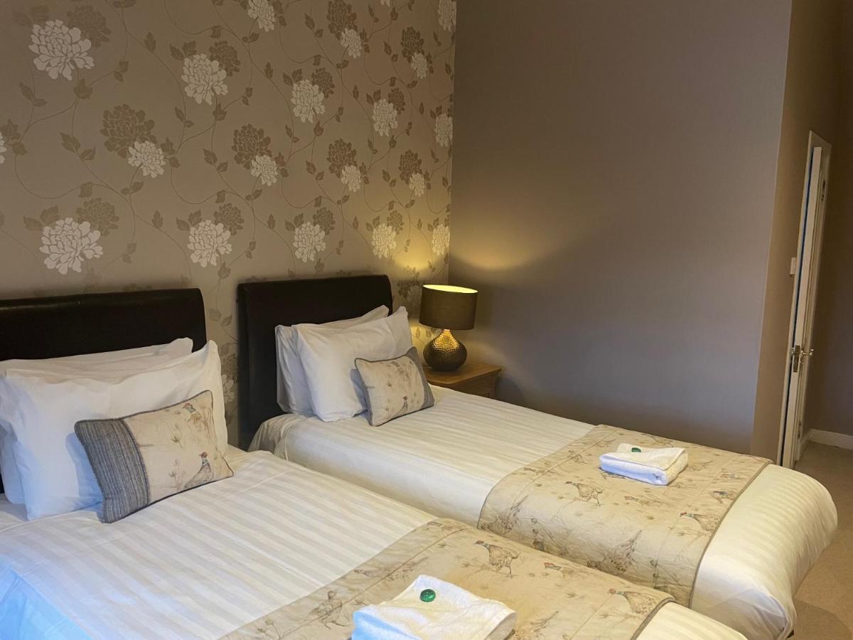 Millton of Clova Glen Clova Hotel & Luxury Lodges מראה חיצוני תמונה