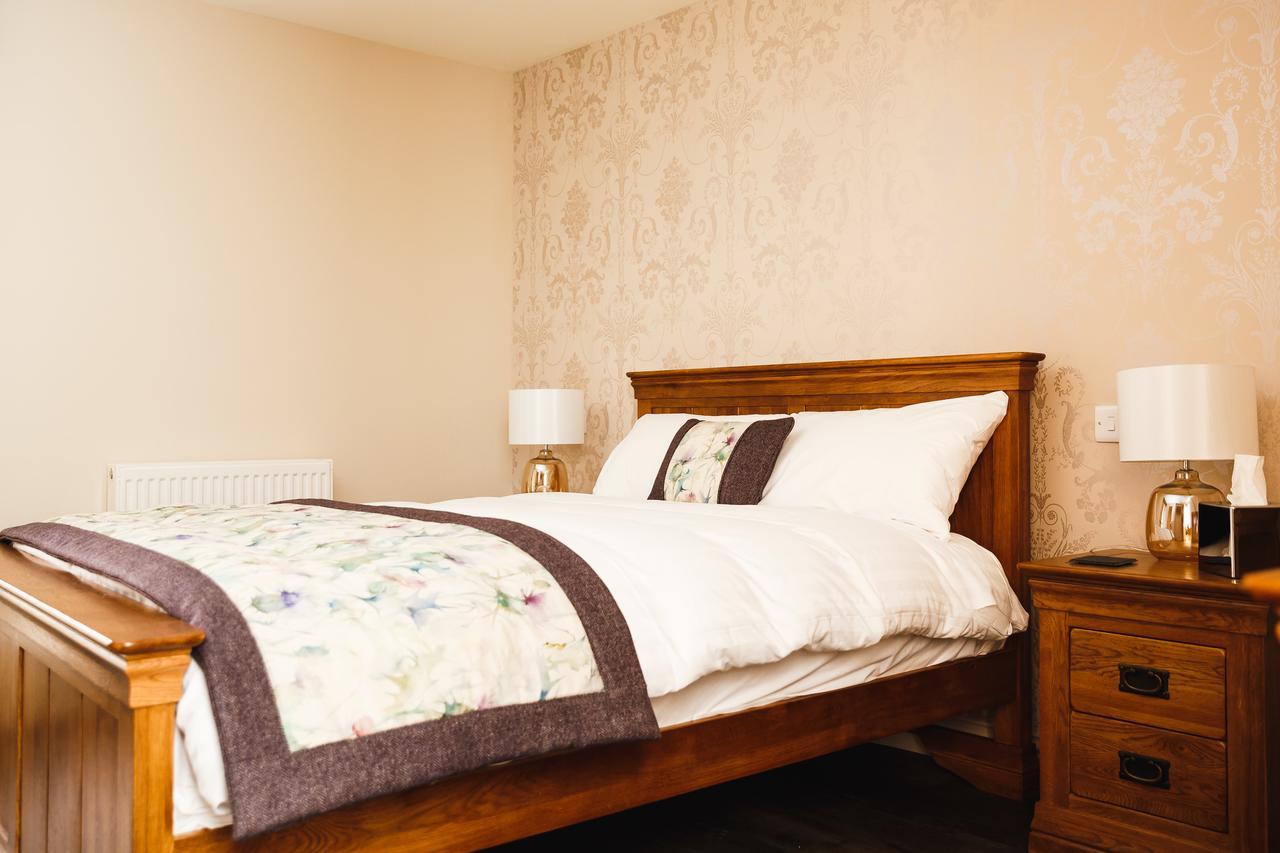 Millton of Clova Glen Clova Hotel & Luxury Lodges מראה חיצוני תמונה