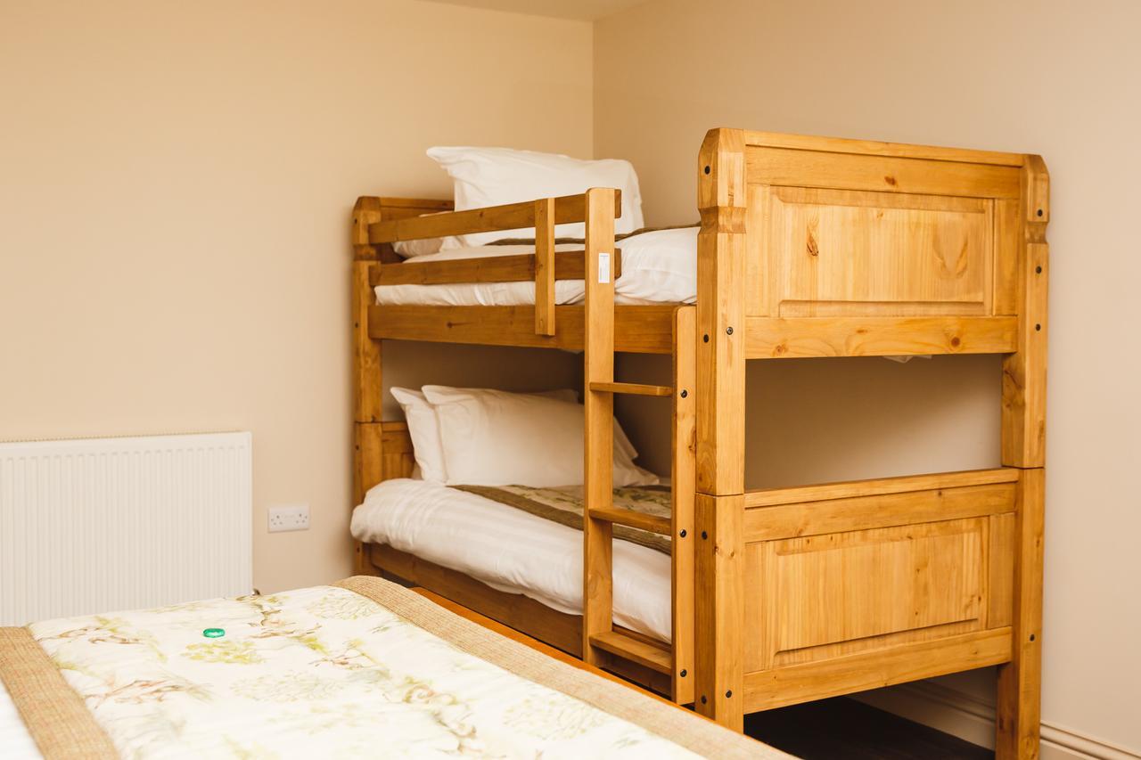 Millton of Clova Glen Clova Hotel & Luxury Lodges מראה חיצוני תמונה